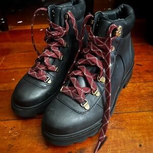 Black Women’s Sorel Boots Size 9.5
